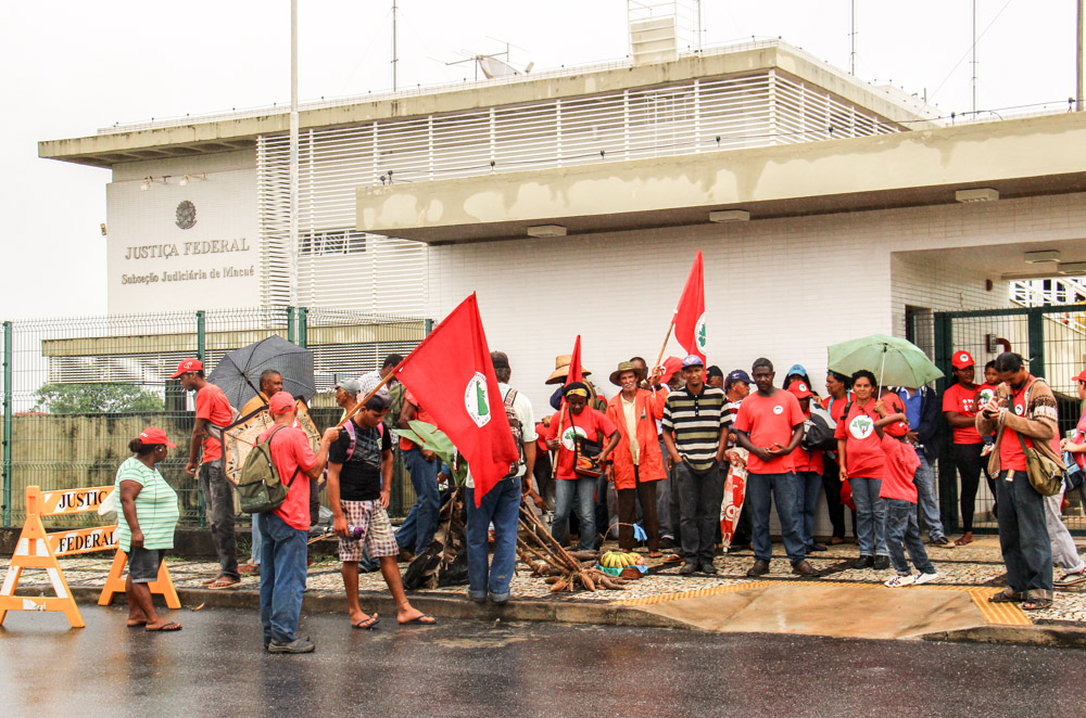 Osvaldo_de_Oliveira_na_Justica_Federal_Baixa_Pablo_Vergara_-3