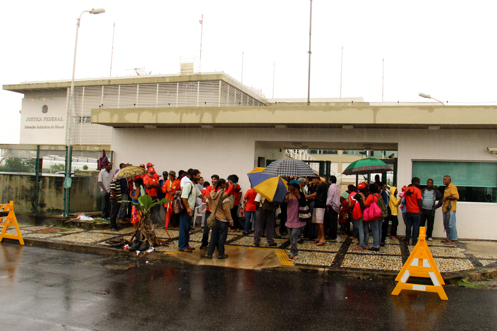 Osvaldo_de_Oliveira_na_Justica_Federal_Baixa_Pablo_Vergara_-36